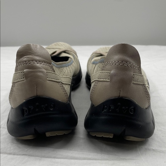 NEW! Clark’s Privo P-Berry Perforated Leather Loafers. 5M. - Picture 8 of 11